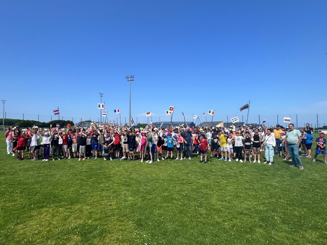 Les CM2 et 6e de La Hague tout à leur plaisir Les CM2 et 6e de La Hague tout à leur plaisir